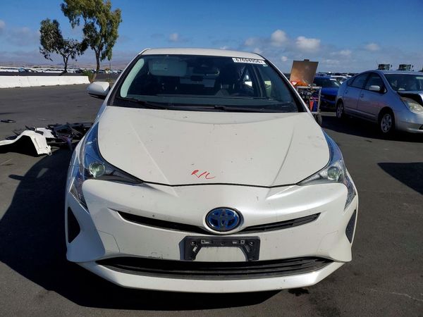 2018 TOYOTA PRIUS