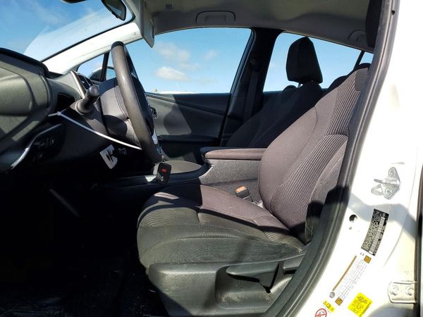 2018 TOYOTA PRIUS