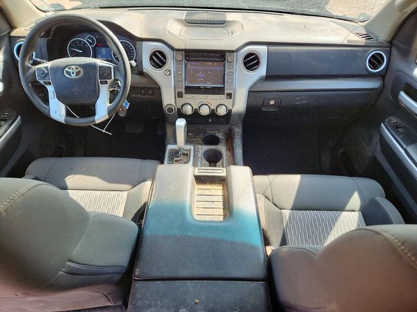 2015 TOYOTA TUNDRA