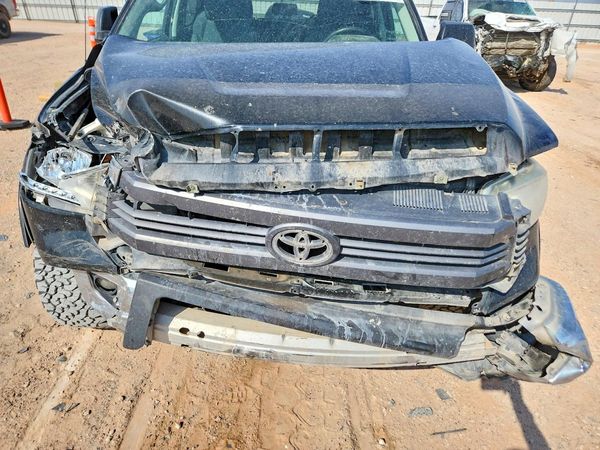 2015 TOYOTA TUNDRA