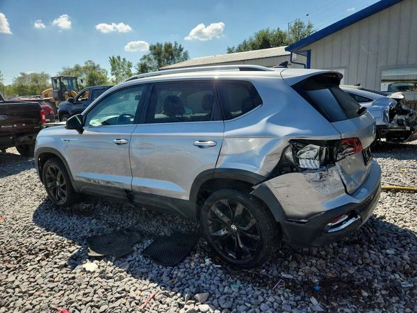 2022 VOLKSWAGEN TAOS SE