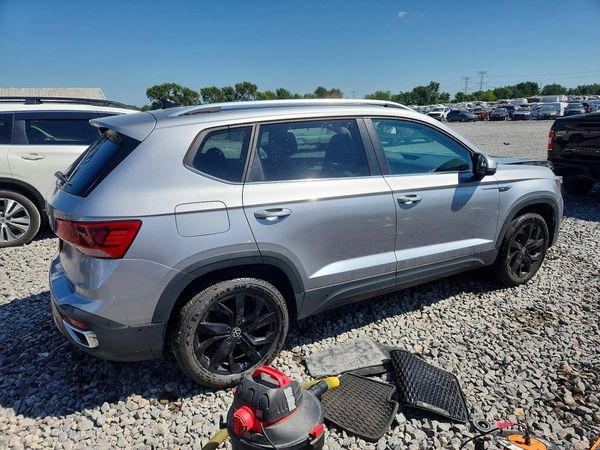 2022 VOLKSWAGEN TAOS SE
