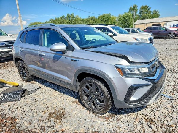 2022 VOLKSWAGEN TAOS SE