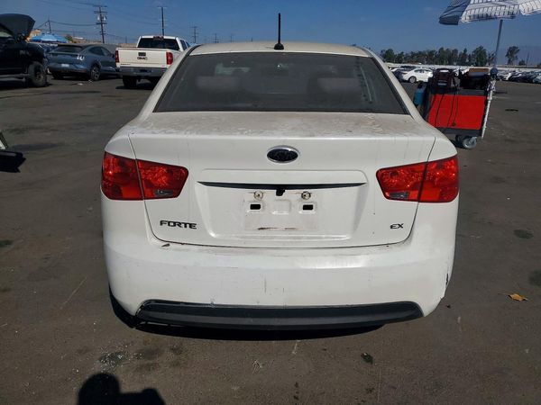 2013 KIA FORTE EX