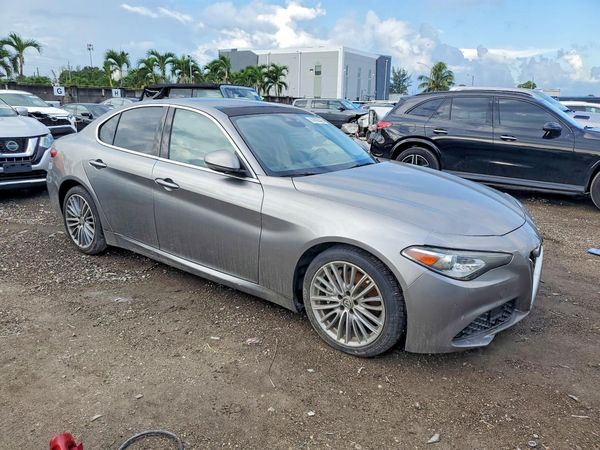 2017 ALFA ROMEO GIULIA TI RWD — Passenger 3/4
