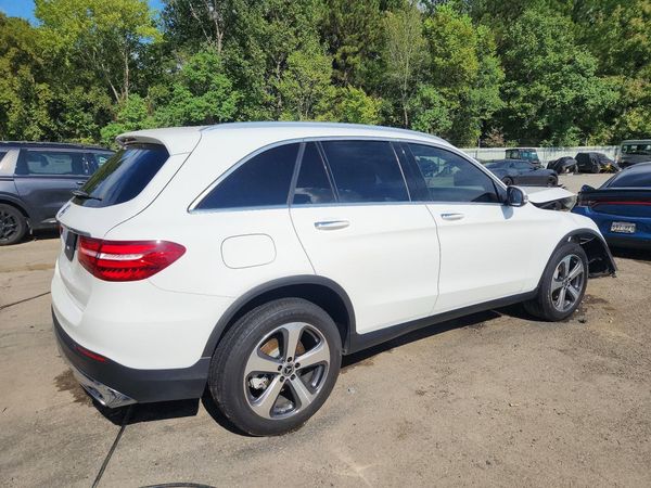 2019 MERCEDES-BENZ GLC