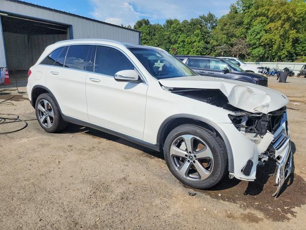 2019 MERCEDES-BENZ GLC