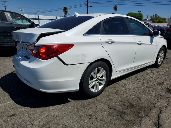 2012 HYUNDAI SONATA