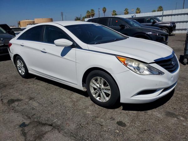 2012 HYUNDAI SONATA