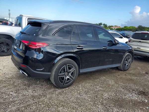 2026 MERCEDES-BENZ GLC