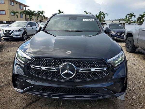 2026 MERCEDES-BENZ GLC