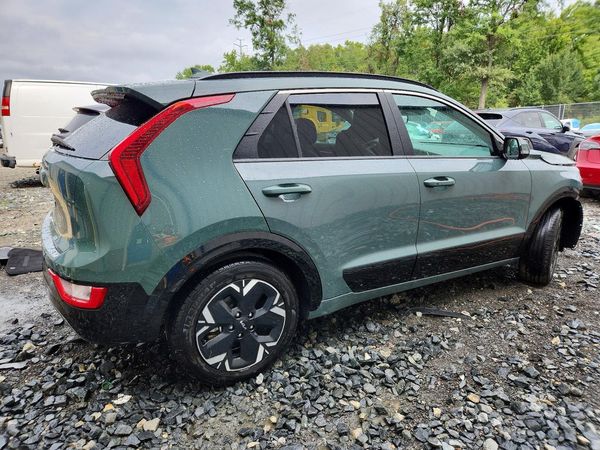 2024 KIA NIRO Wind