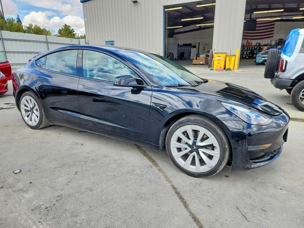 2022 TESLA MODEL 3