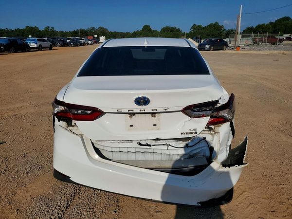 2021 TOYOTA CAMRY LE