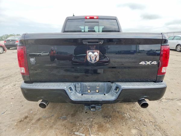 2015 RAM 1500 Sport