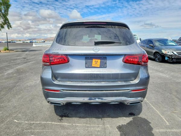 2022 MERCEDES-BENZ GLC