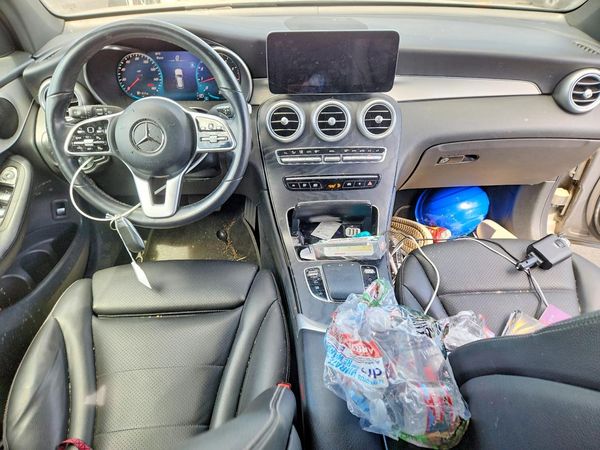2022 MERCEDES-BENZ GLC