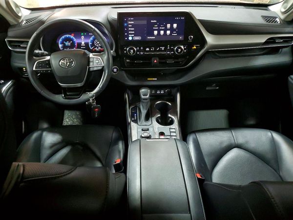 2023 TOYOTA HIGHLANDER