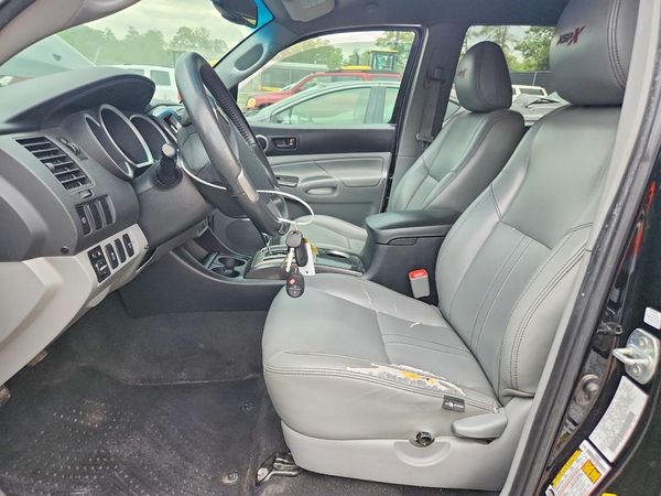 2013 TOYOTA TACOMA Delux