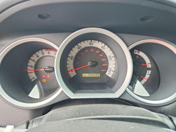 2013 TOYOTA TACOMA Delux