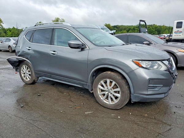 2018 NISSAN ROGUE — Passenger 3/4