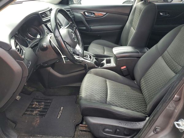 2018 NISSAN ROGUE — DENT