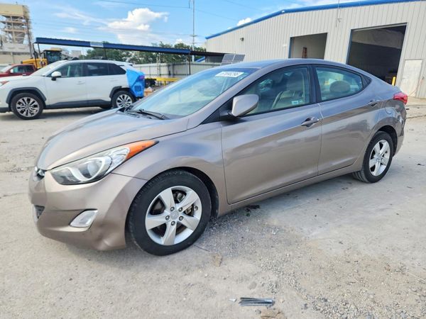 2012 HYUNDAI ELANTRA