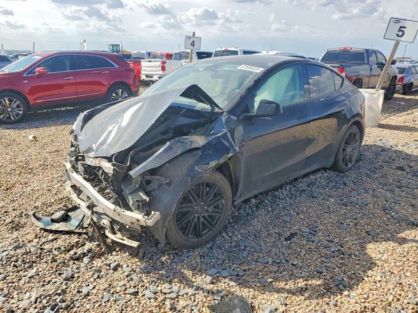 2021 TESLA MODEL Y — Front 3/4
