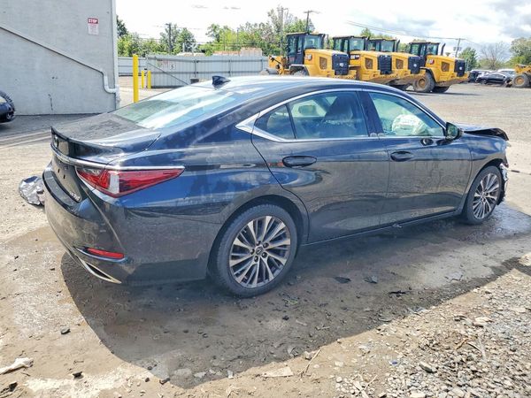 2020 LEXUS ES