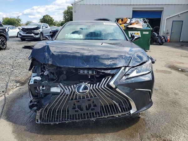 2020 LEXUS ES