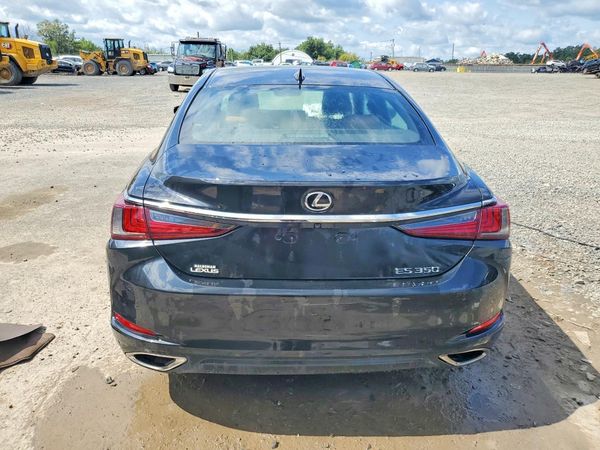 2020 LEXUS ES
