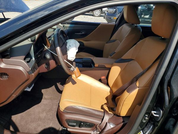 2020 LEXUS ES