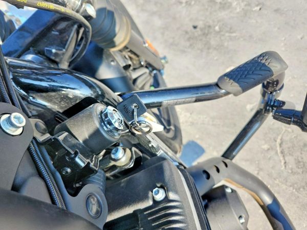2020 HARLEY-DAVIDSON XL883