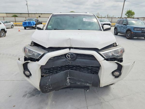 2017 TOYOTA 4RUNNER Ltd/SR5/SR5 Premium