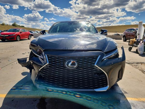 2022 LEXUS IS 300 Premium