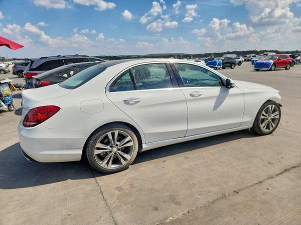 2016 MERCEDES-BENZ C-CLASS C300