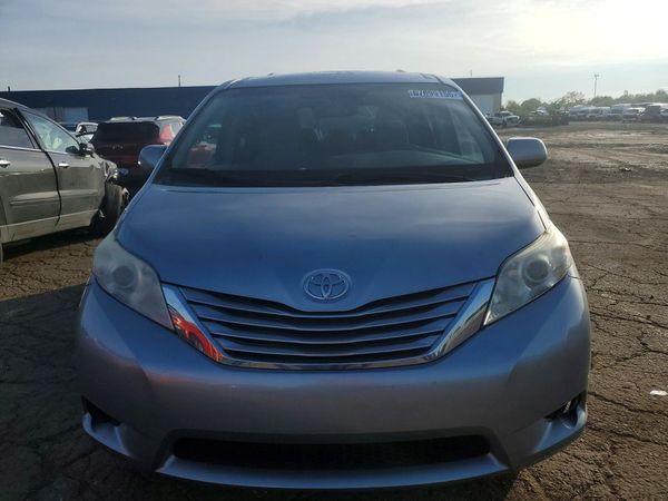 2015 TOYOTA SIENNA — DIRF