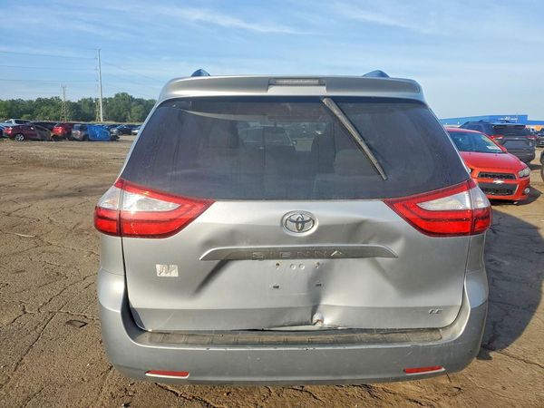 2015 TOYOTA SIENNA — DIRR