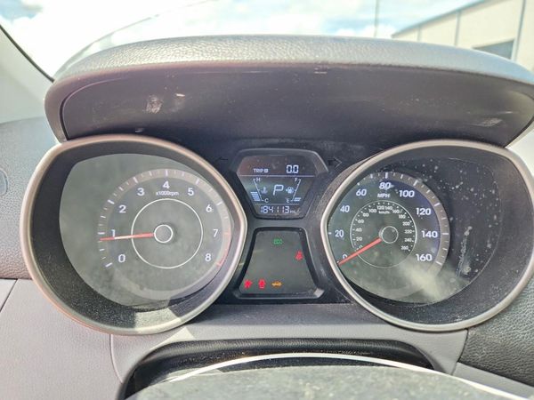 2016 HYUNDAI ELANTRA