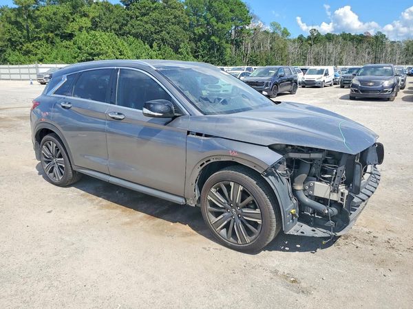 2021 INFINITI QX50 Luxe — Passenger 3/4