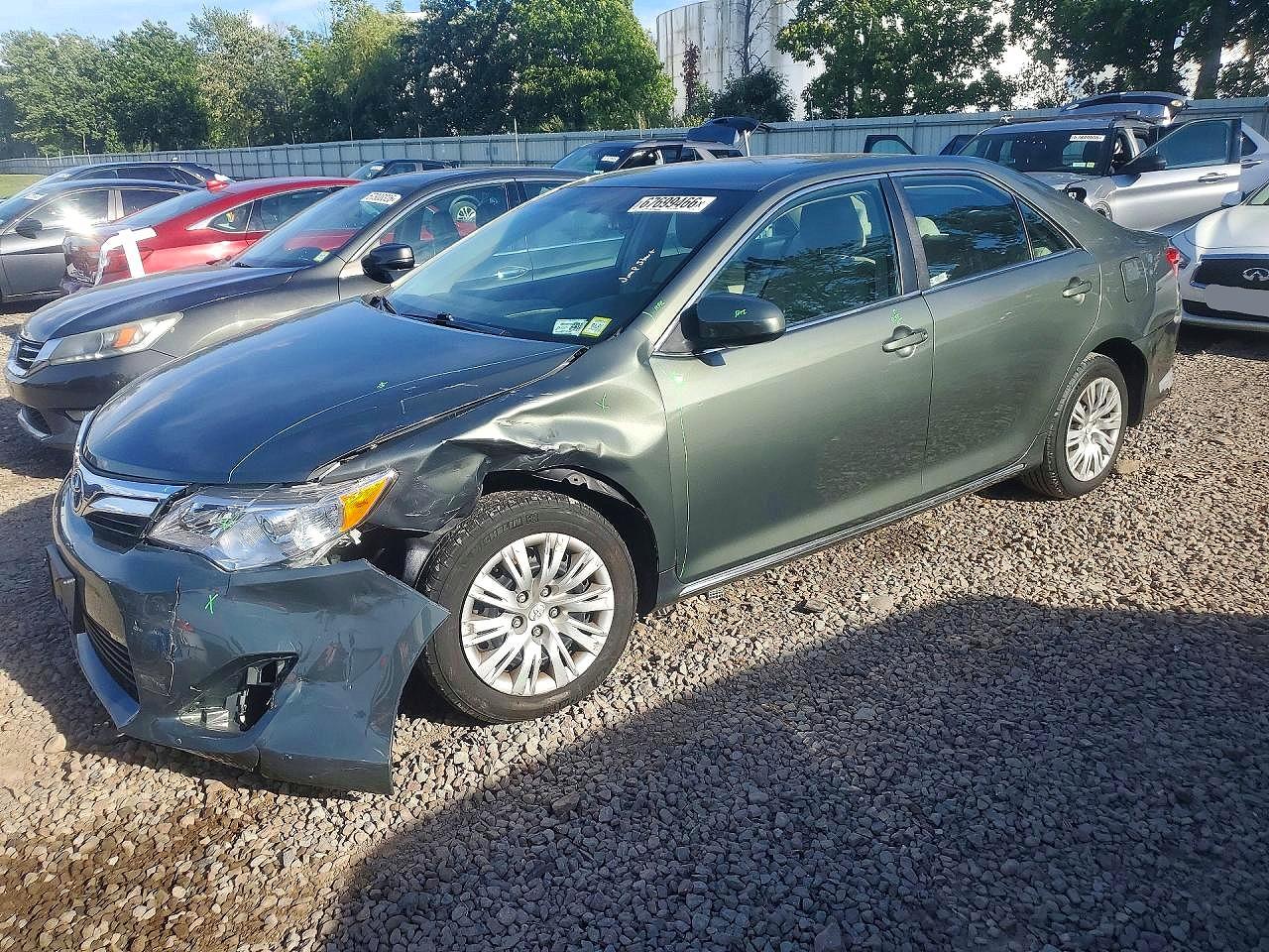 2013 TOYOTA CAMRY