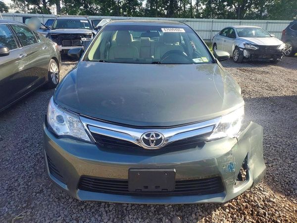 2013 TOYOTA CAMRY