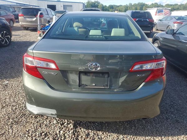 2013 TOYOTA CAMRY