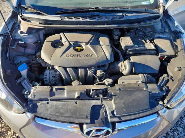 2015 HYUNDAI ELANTRA