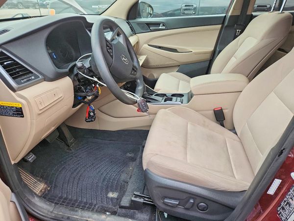2017 HYUNDAI TUCSON — DENT