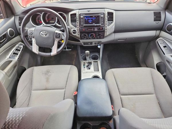 2015 TOYOTA TACOMA Delux Grade