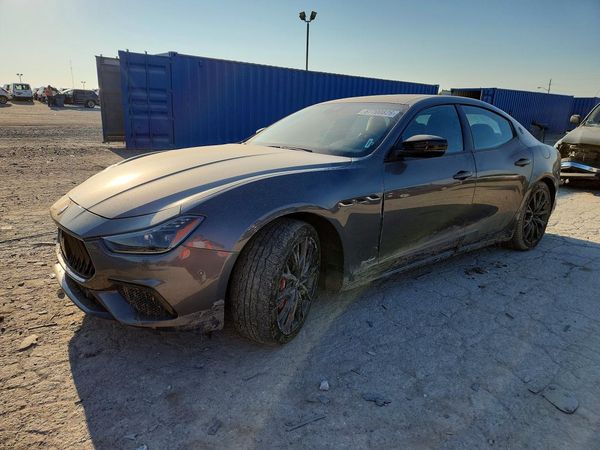2020 MASERATI GHIBLI