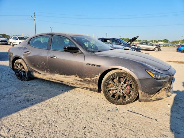 2020 MASERATI GHIBLI