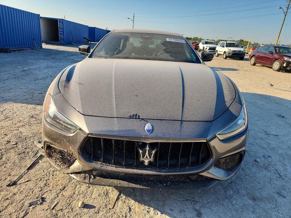 2020 MASERATI GHIBLI
