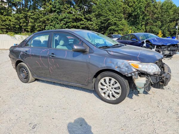 2012 TOYOTA COROLLA